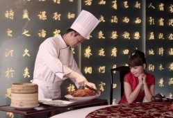 鱼蛋后厨爆料视频播放,视频曝光后厨操作全过程